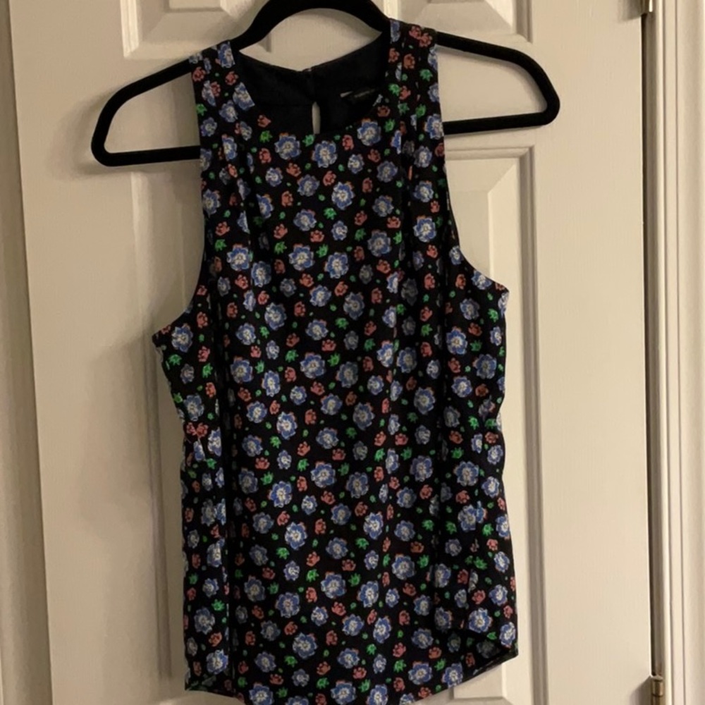 Banana Republic EUC top